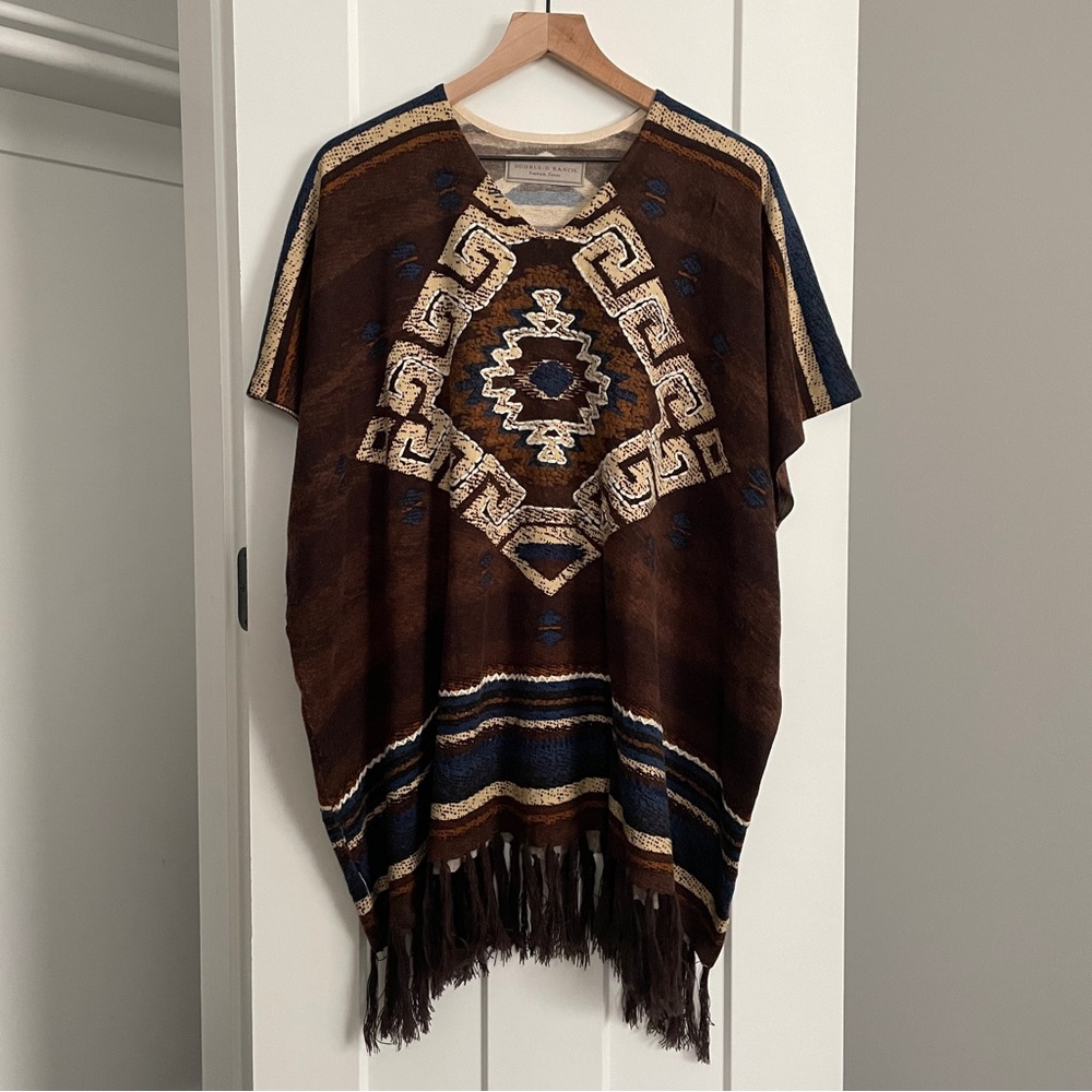 Double D Ranch Poncho Aztec Print Western Fringe Ranch Boho Topper Small/Medium